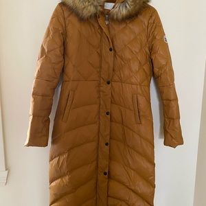 Long puffy coat Moncler Tan size Small